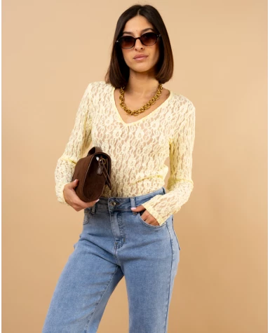 Top v dentelle