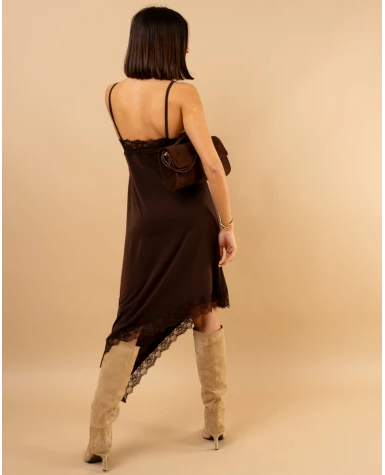 Robe longue dentelle