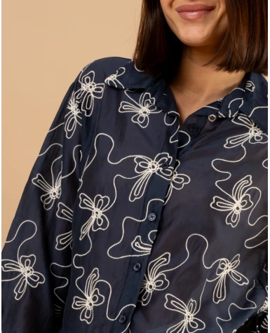 Chemise brodée