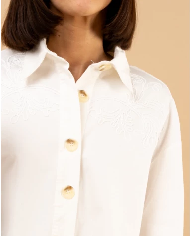 Chemise brodée