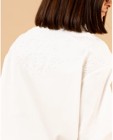 Chemise brodée