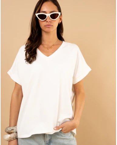 T-shirt love more