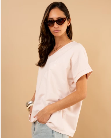 T-shirt love more