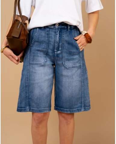 Bermuda jean coutures