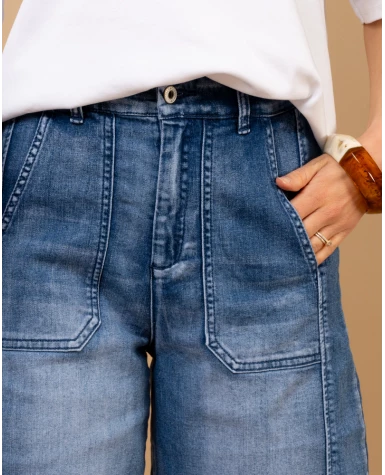 Bermuda jean coutures