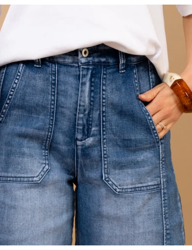 Bermuda jean coutures
