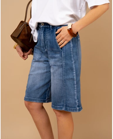 Bermuda jean coutures