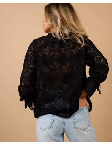 Blouse manches lacets