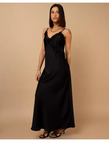 Robe longue effet satin