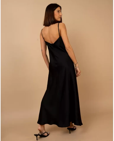 Robe longue effet satin