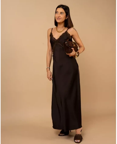 Robe longue effet satin