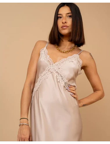 Robe longue effet satin