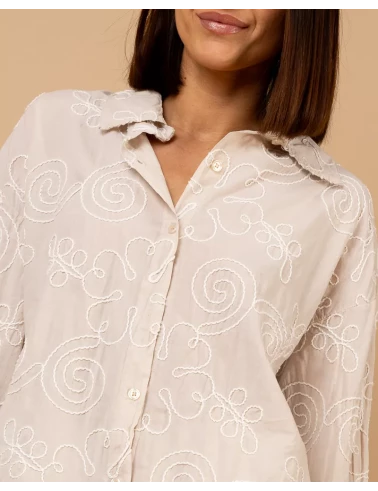 Chemise brodée