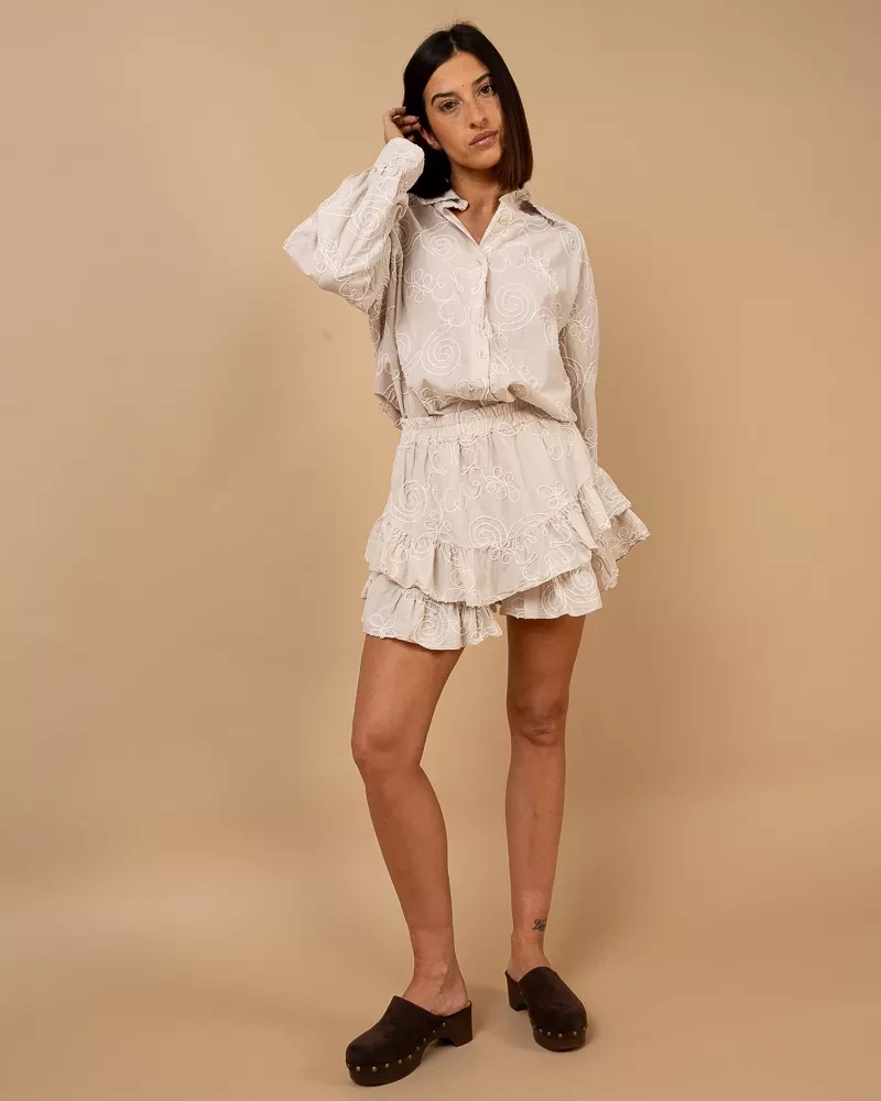 Jupe short brodée