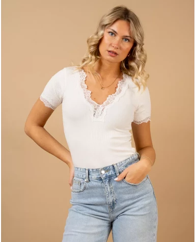 T-shirt dentelle